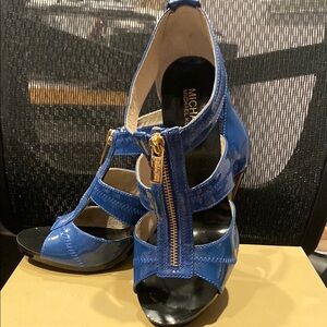 Used Women Michael Kors Glossy Blue Heels with Gold Zipper